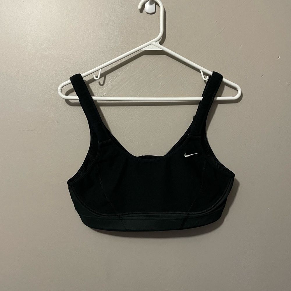 Nike dri-fit sports bra